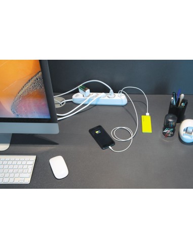 MULTIP POKER - 4 P40 2USB A-C,INT B